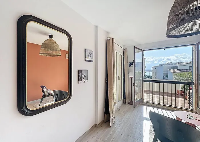 Armonia - En Centre-ville * Calvi (Corsica)